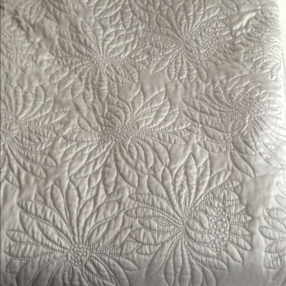 Martha Stewart Other - Martha Stewart's collection coverlet